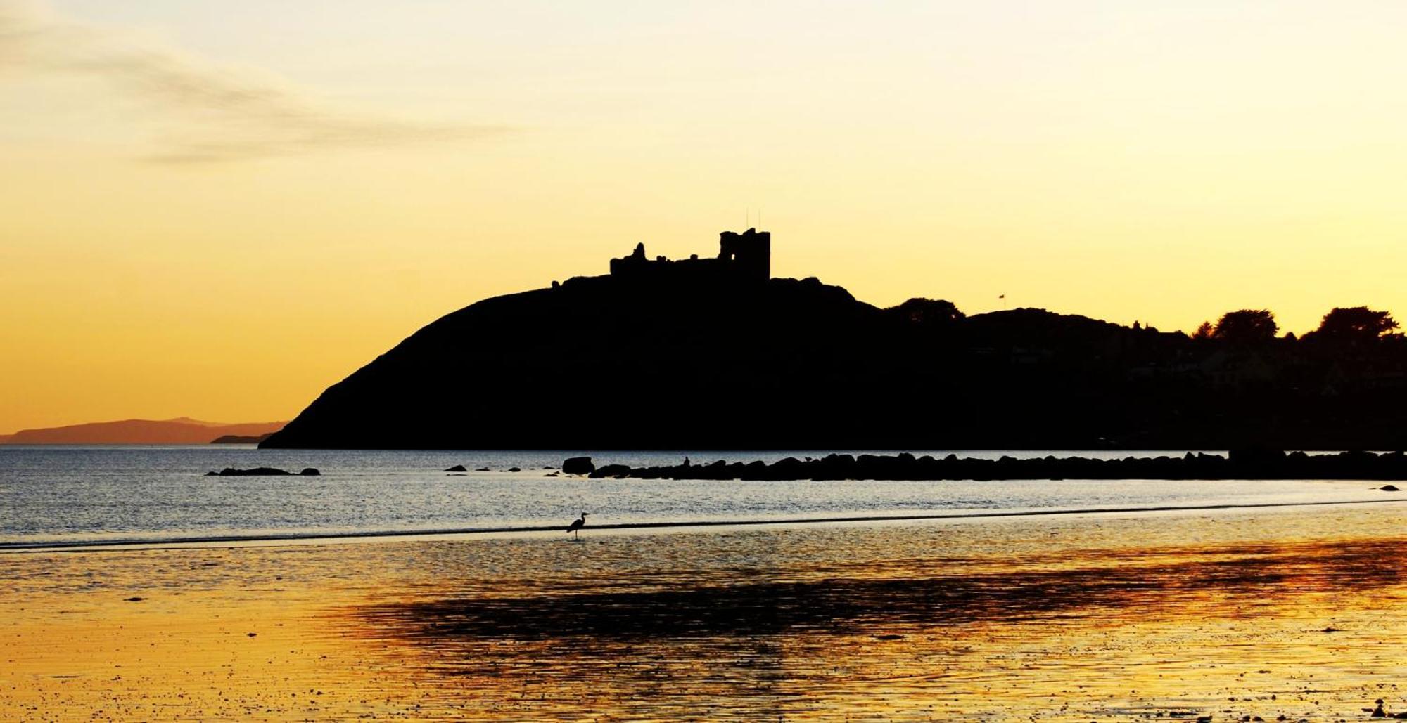 Lion Hotel & Studio Apartments Criccieth Exterior photo